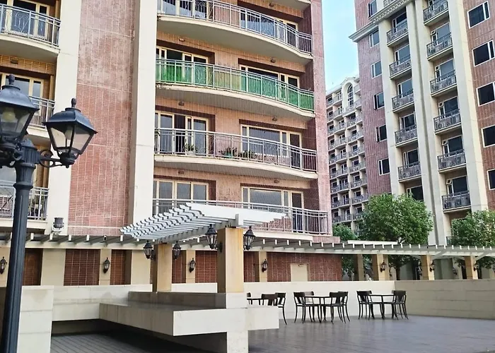 Bp952 With Balcony And River View